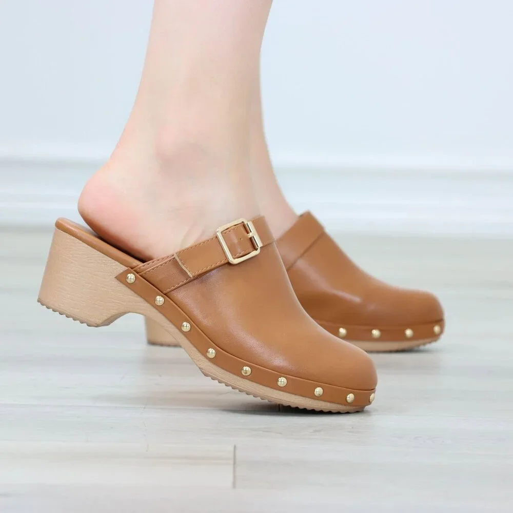 Low Heel Studded Clogs Slip On Faux Leather Mules Retro Style Shoes Lightweight - Picture 2 of 15